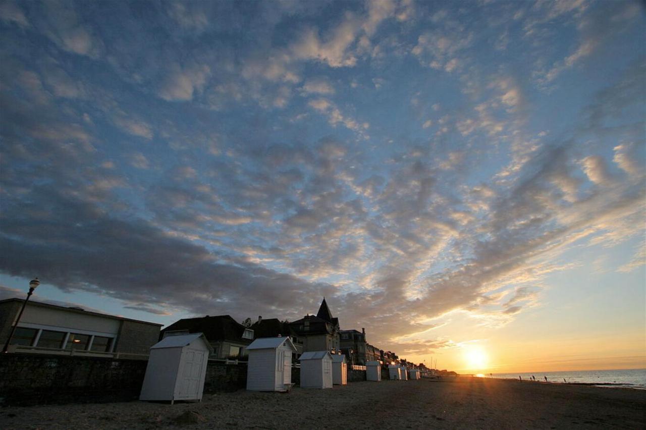 Cottage Le Cerf-Volant Saint-Aubin-Sur-Mer  Exteriör bild